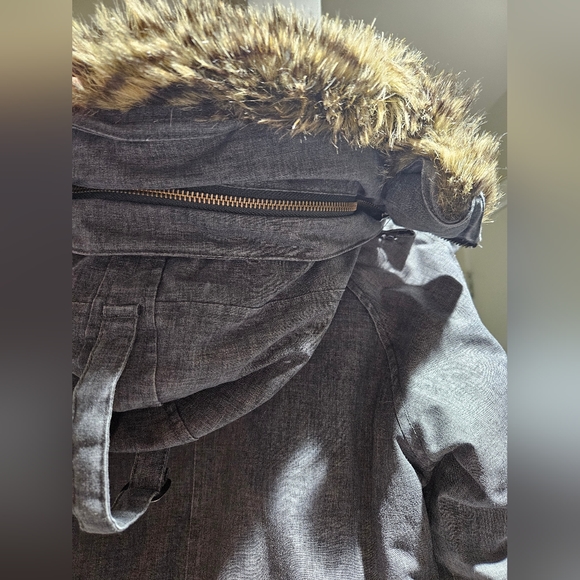 Aritzia Community Paradigm Down Jacket - Picture 7 of 14